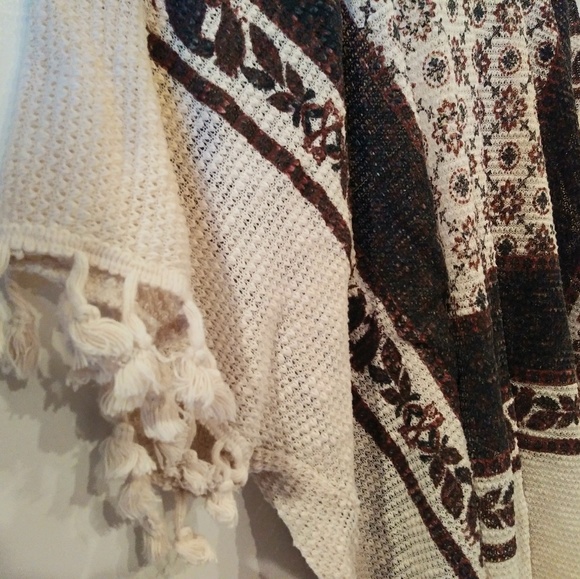 Patterned Kimono - Picture 3 of 4